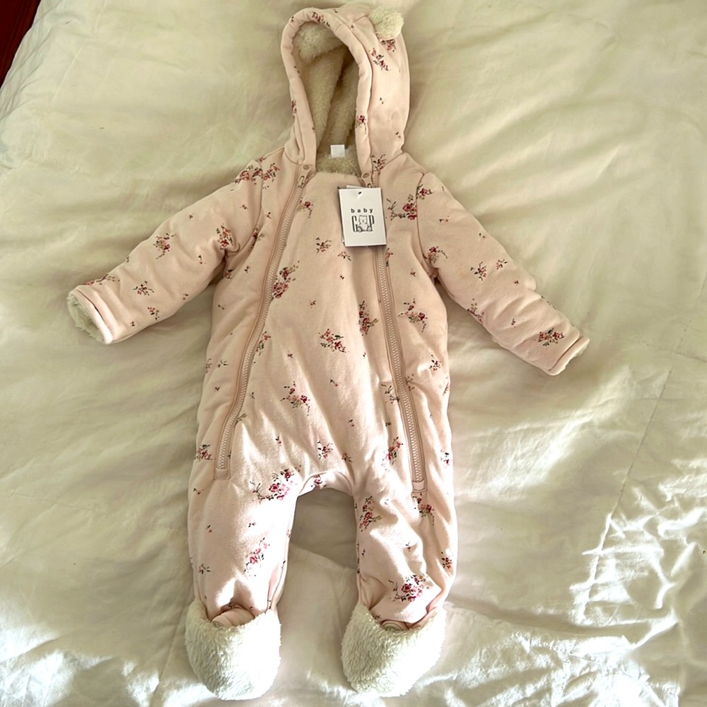Baby girl cozy Gap